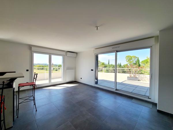 Appartement
         4 pièces
        - 105 m² Exclusivité 499 000 € *