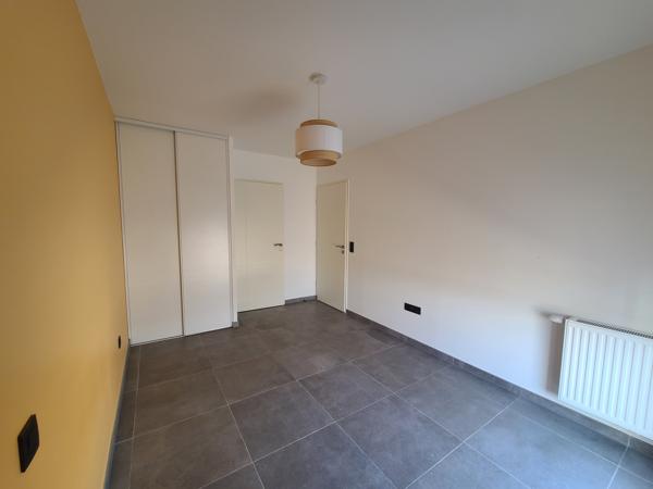 Appartement
         4 pièces
        - 105 m² Exclusivité 499 000 € *