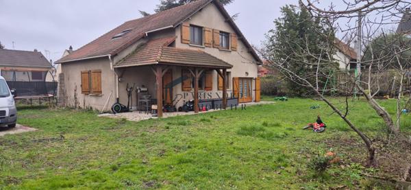 Aulnay-sous-Bois (93600) Vivez au cœur d'un secteur recherché avec cette maison et son terrain genereux