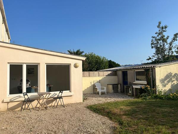 MAISON TROIS CHAMBRES A VENDRE BREST PETIT KERZU - GARAGE