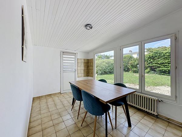 MAISON TROIS CHAMBRES A VENDRE BREST PETIT KERZU - GARAGE
