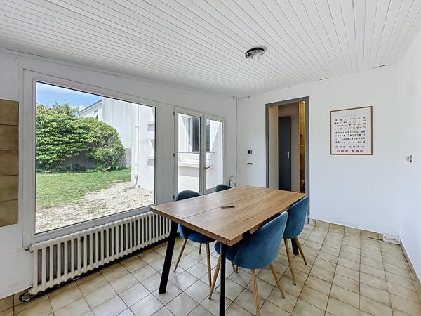 MAISON TROIS CHAMBRES A VENDRE BREST PETIT KERZU - GARAGE