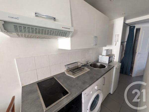 Appartement T2 à vendre  2 pièces - 32 m 2   TOULON  - 83