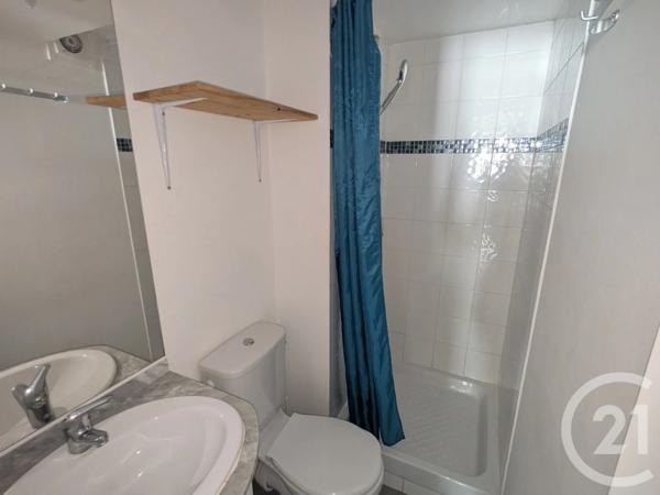 Appartement T2 à vendre  2 pièces - 32 m 2   TOULON  - 83