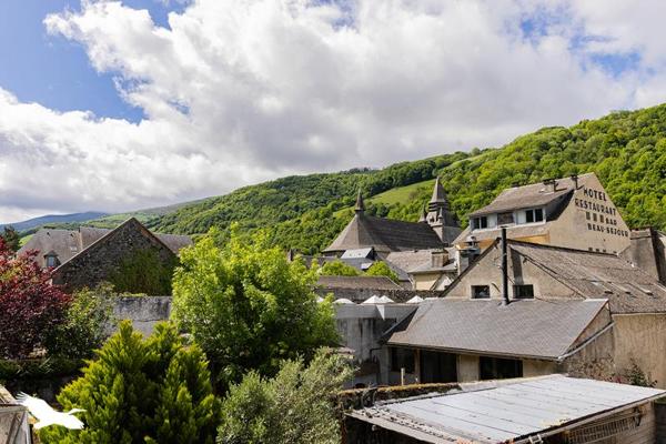 Maison à vendre |                                       Campan |                                        6 pièces  |  178 m²