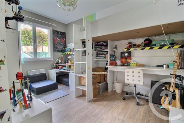 Maison à vendre  4 pièces - 113 m2 ST JEAN D ILLAC - 33