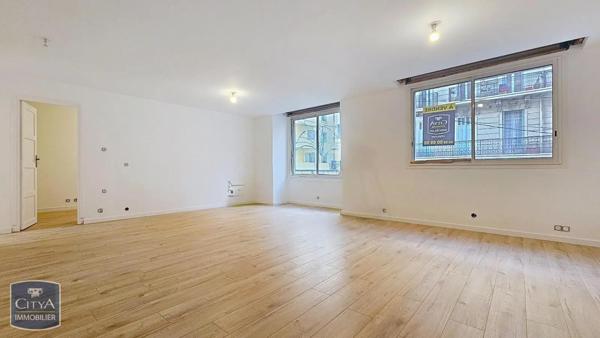 Local professionnel à vendre 94.87m²