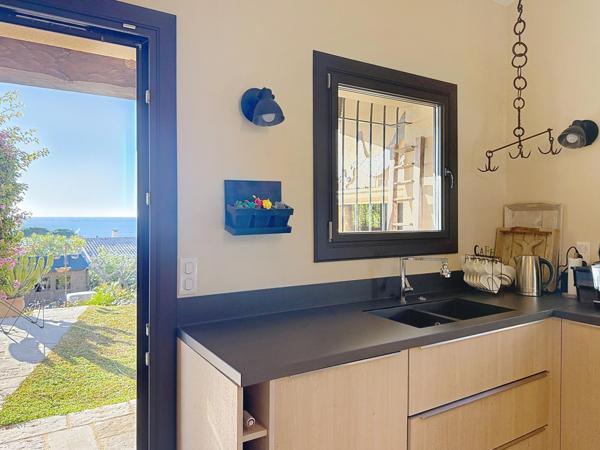 Maison à vendre  5 pièces - 173 m2 CAVALAIRE SUR MER - 83