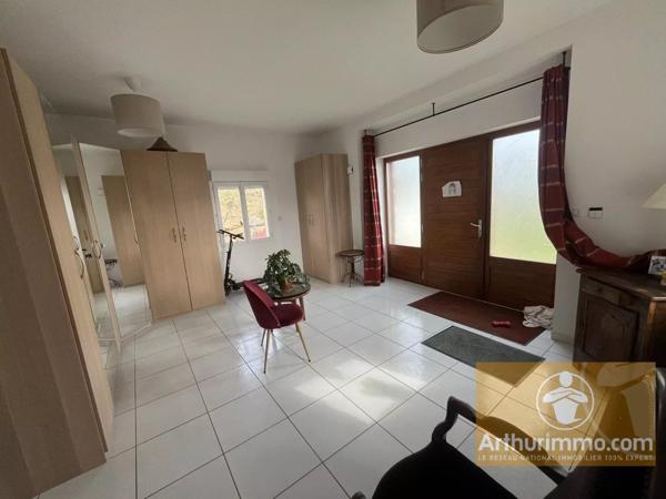 Vente Maison 219 m2 à Saint-Pierre-de-Nogaret