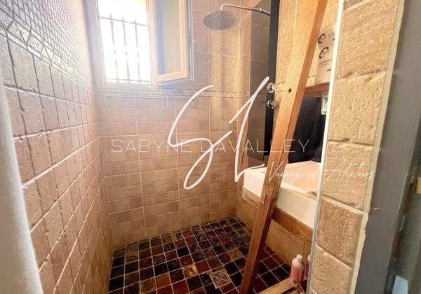 MAISON 4 CHAMBRES AVEC PISCINE