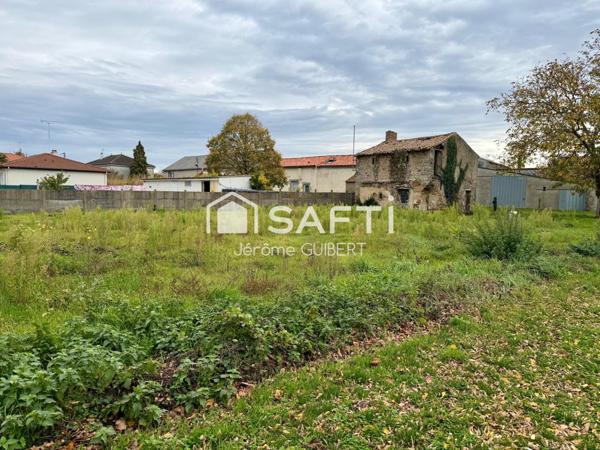 Terrain viabilisé de 777 m² à Saint-Aubin-du-Plain