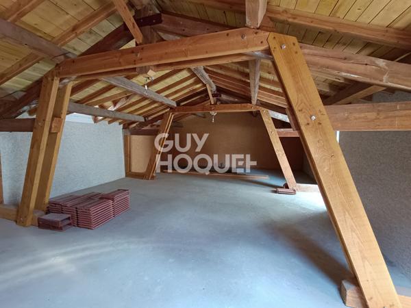 Immeuble de rapport avec 5 logements et un potentiel supplémentaire.