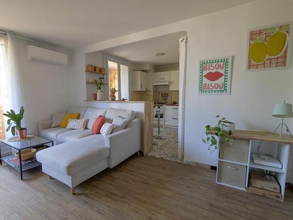 Appartement T4 - 67.52m² - 3 chambres - climatisation - balcon - loggia - garage - cave