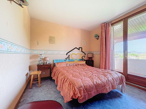 Billom (63160) Grande maison avec vue à Billom