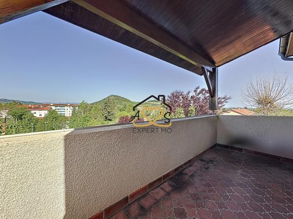 Billom (63160) Grande maison avec vue à Billom