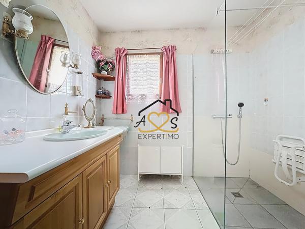 Billom (63160) Grande maison avec vue à Billom