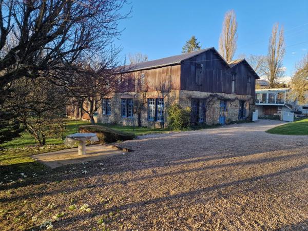 Dpt Vosges (88), à vendre proche de CONTREXEVILLE MAISON P6 avec GARAGE + DEPENDANCE de 400 m2 / TERRAIN 2000 m2