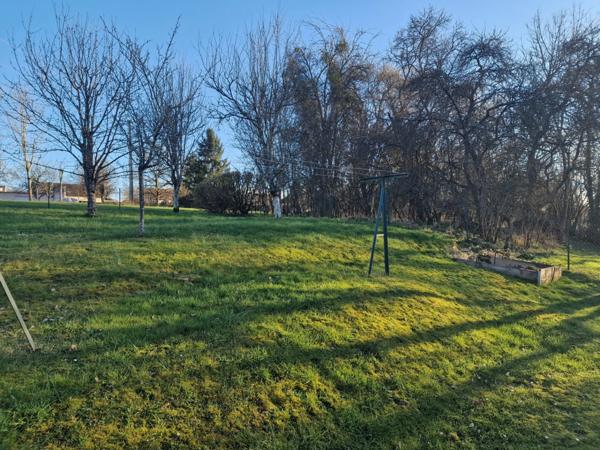 Dpt Vosges (88), à vendre proche de CONTREXEVILLE MAISON P6 avec GARAGE + DEPENDANCE de 400 m2 / TERRAIN 2000 m2