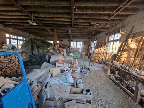 Dpt Vosges (88), à vendre proche de CONTREXEVILLE MAISON P6 avec GARAGE + DEPENDANCE de 400 m2 / TERRAIN 2000 m2