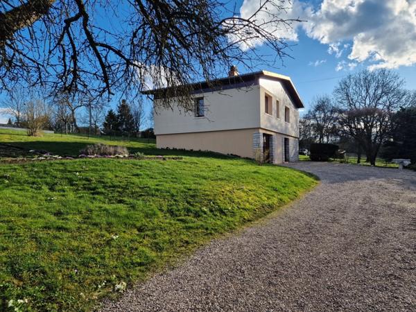 Dpt Vosges (88), à vendre proche de CONTREXEVILLE MAISON P6 avec GARAGE + DEPENDANCE de 400 m2 / TERRAIN 2000 m2