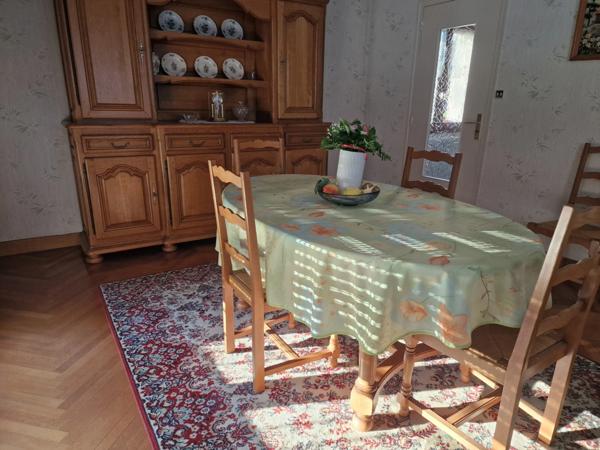 Dpt Vosges (88), à vendre proche de CONTREXEVILLE MAISON P6 avec GARAGE + DEPENDANCE de 400 m2 / TERRAIN 2000 m2