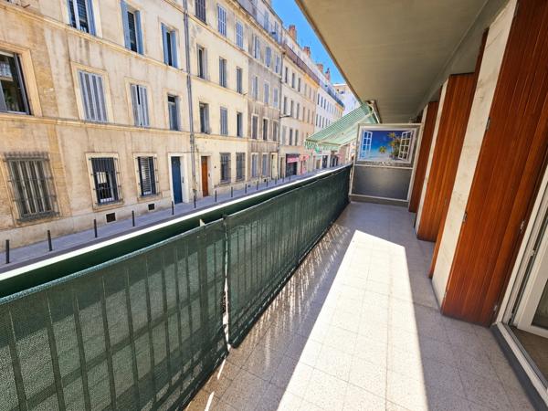 Appartement à vendre 3 pièces MARSEILLE 7EME ARRONDISSEMENT (13)