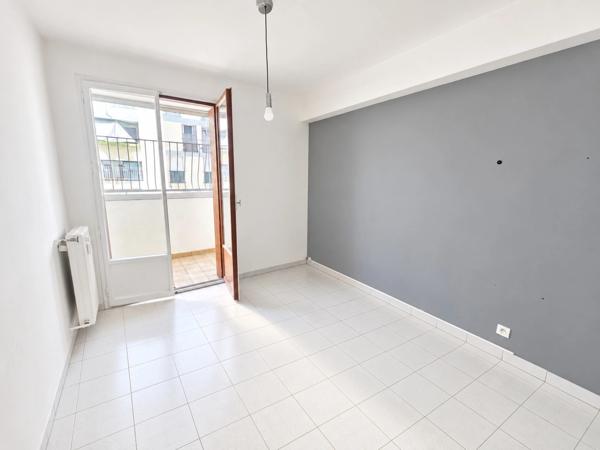 Appartement à vendre 3 pièces MARSEILLE 7EME ARRONDISSEMENT (13)