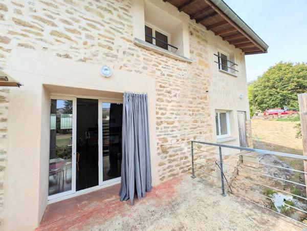 Maison en pierre au cœur du Revermont