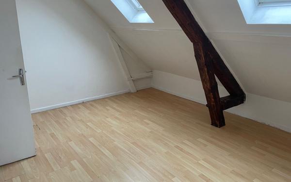 Appartement à louer    3 pièces • 42,36 m2 Compiègne