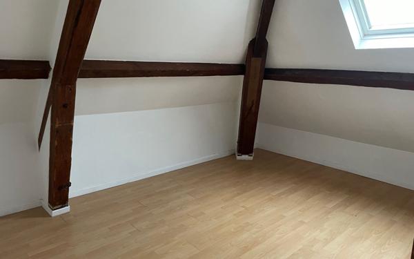 Appartement à louer    3 pièces • 42,36 m2 Compiègne