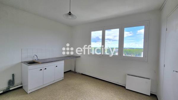 Appartement
         4 pièces
        - 79 m² Exclusivité 135 000 € *