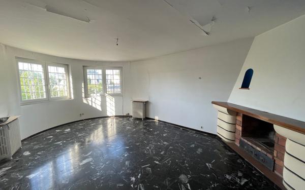 Appartement à vendre    5 pièces • 122 m2 La Seyne-sur-Mer