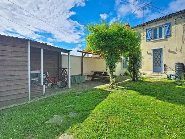 Maison à VILLEDIEU-LA-BLOUERE, 49450 - 4 pièces 91m²