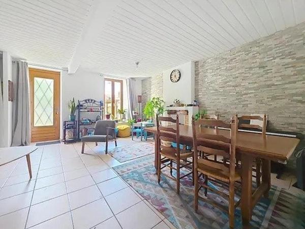 Maison à VILLEDIEU-LA-BLOUERE, 49450 - 4 pièces 91m²