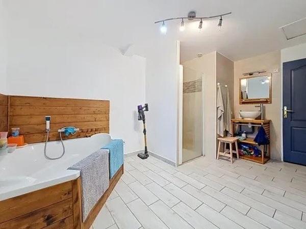 Maison à VILLEDIEU-LA-BLOUERE, 49450 - 4 pièces 91m²