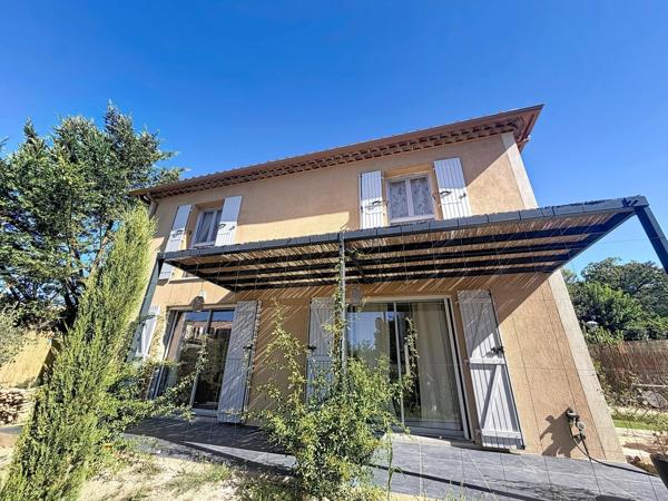 Saint-Cannat, villa 121m² 3ch sur terrain de 350m²
