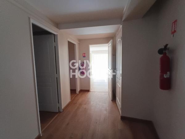 A louer local commercial Saint Pierre