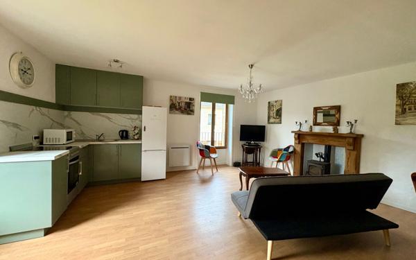 Maison à vendre    3 pièces •  Brigueil-le-Chantre