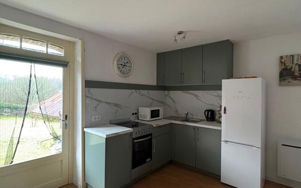 Maison à vendre    3 pièces •  Brigueil-le-Chantre