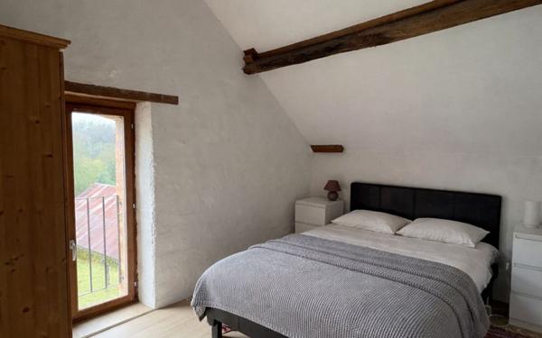 Maison à vendre    3 pièces •  Brigueil-le-Chantre