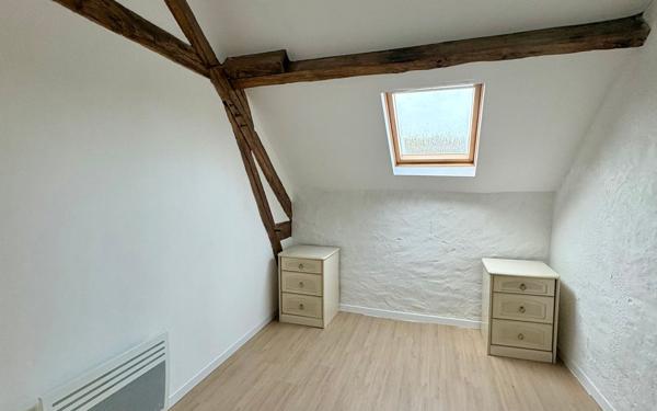 Maison à vendre    3 pièces •  Brigueil-le-Chantre