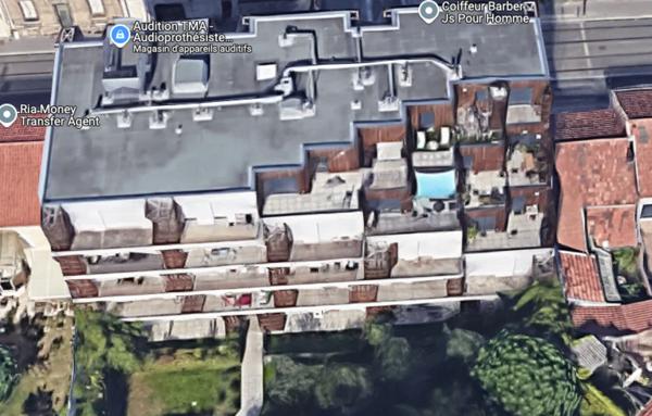 Bordeaux Emile Counord à vendre appartement type 4 avec terrasse et 2 place de parking dans résidence récente.