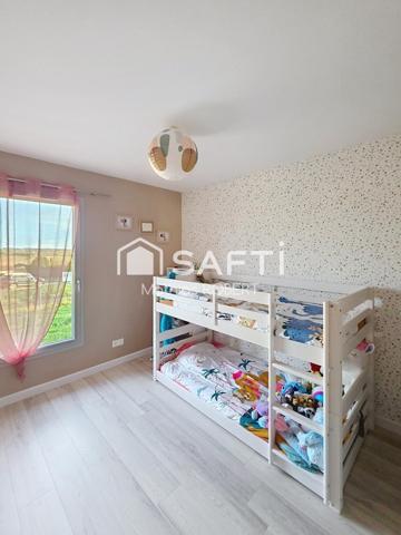 Pavillon récent de plain pied dans quartier résidentiel calme