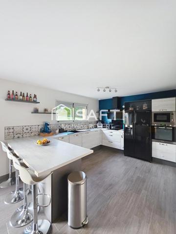 Pavillon récent de plain pied dans quartier résidentiel calme