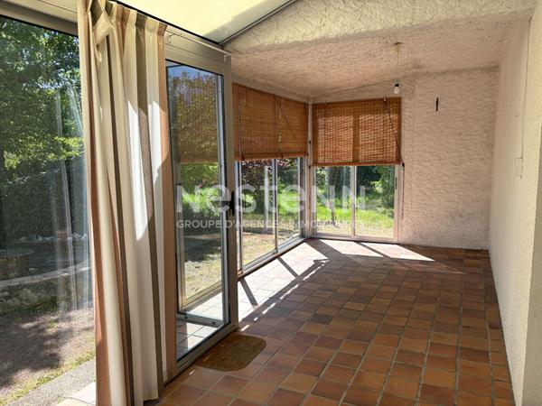 Maison plain-pied de 139m² à vendre à Bressuire, proche écoles et commodités