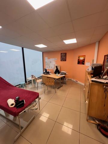 Lille (59000) Local professionnel ou commercial de 133 m² au cœur de Wazemmes, Lille :