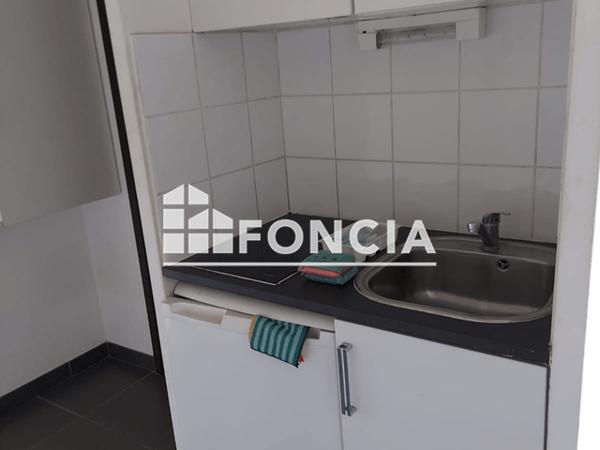 Location Studio meublé 22.37 m² - 4-6 IMPASSE JEAN MACE Nimes 30900