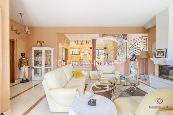 Maison à vendre 6 pièces de 237 m²