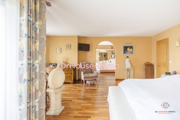 Maison à vendre 6 pièces de 237 m²