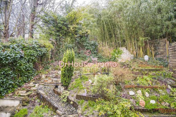 Maison à vendre 6 pièces de 237 m²